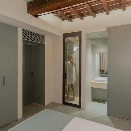 Design With Private Pool In Campo Dei Fiori Апартаменты *