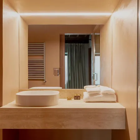 Design With Private Pool In Campo Dei Fiori * Рим